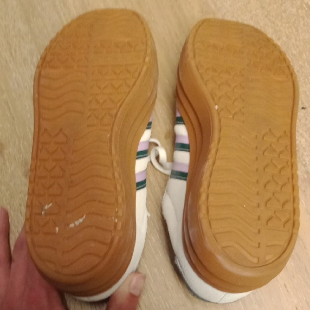 adidas White Low-Top Sneakers with Gum Sole and Pastel Stripe Accents - Picture 4 of 10